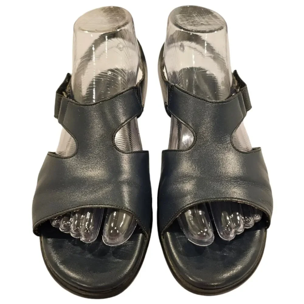 SAS Suntimer Leather Heels Strap Sandals Tri-Pad Comfort Navy Blue 7.5 Medium